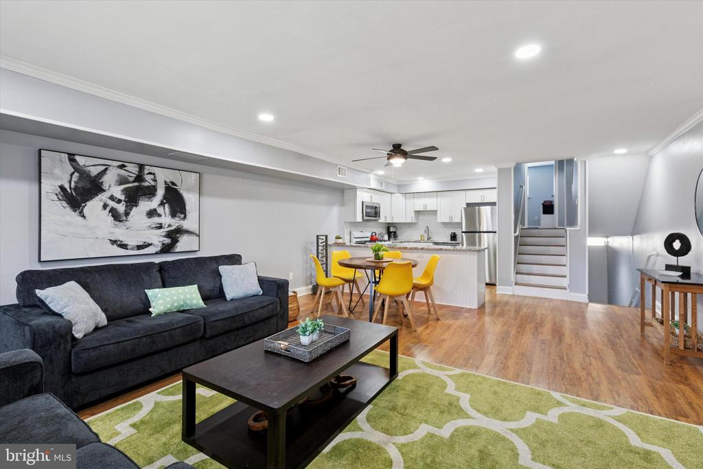 424 Stony Way #424