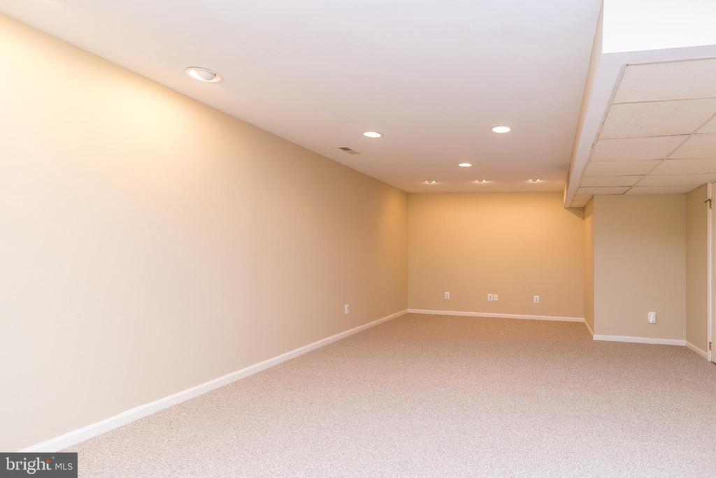 1443 Wynnemoor Way