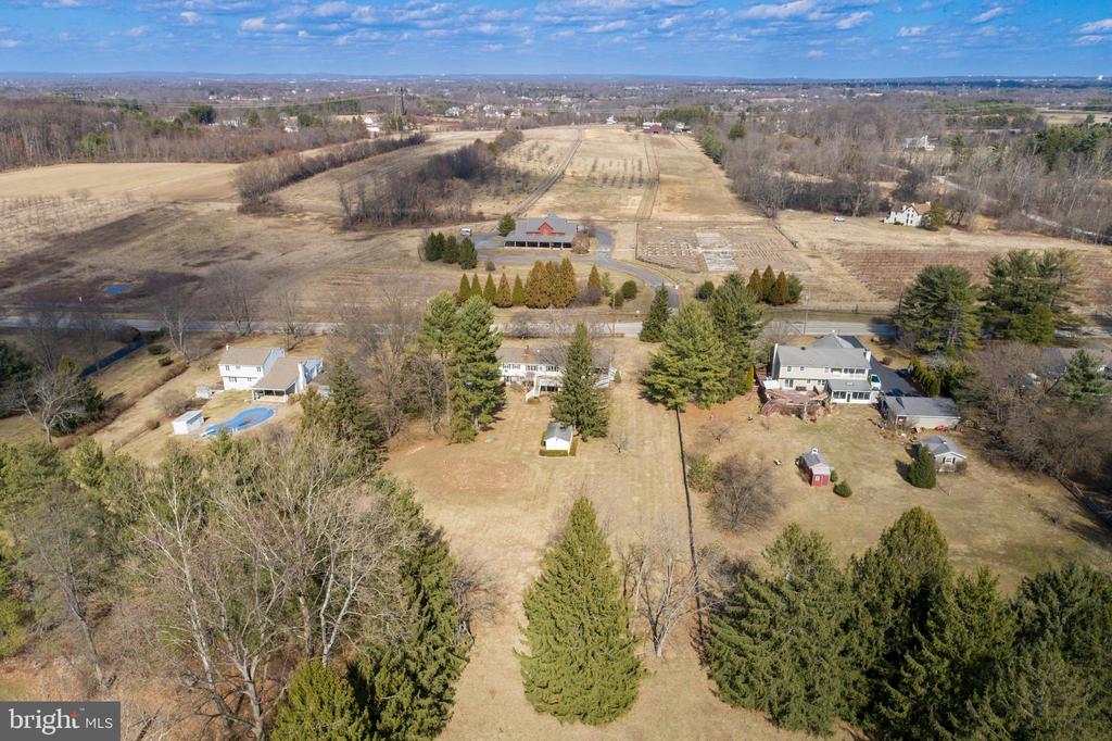 3214 Stump Hall Rd
