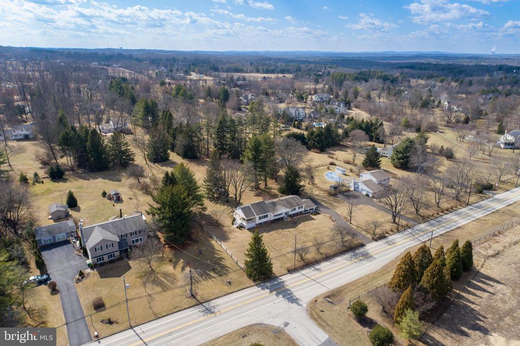 3214 Stump Hall Rd