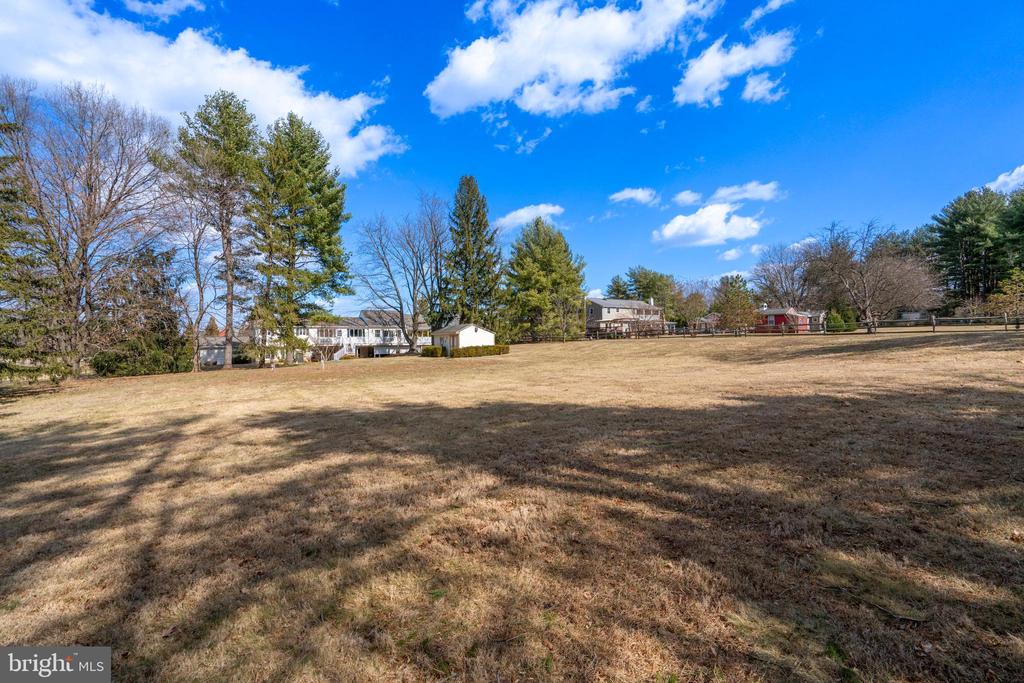 3214 Stump Hall Rd