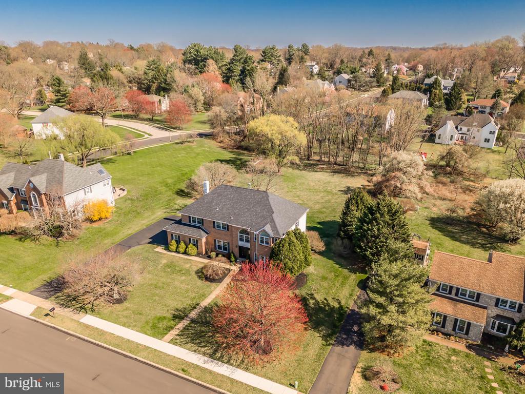 1537 Foxbury Rd