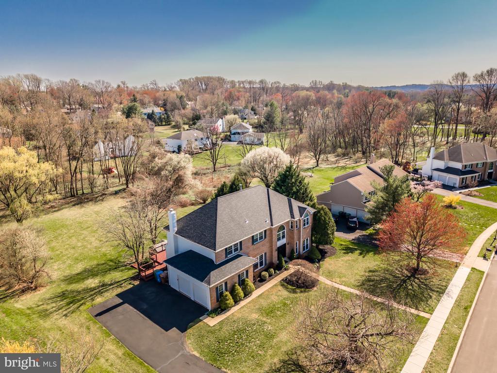 1537 Foxbury Rd