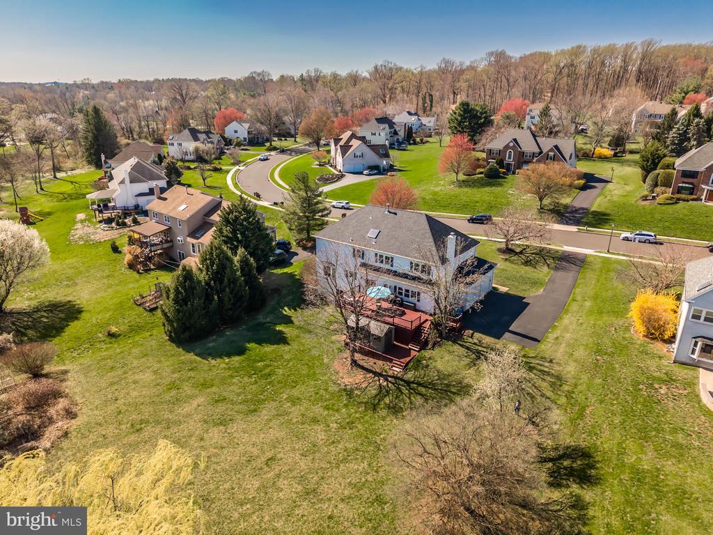 1537 Foxbury Rd