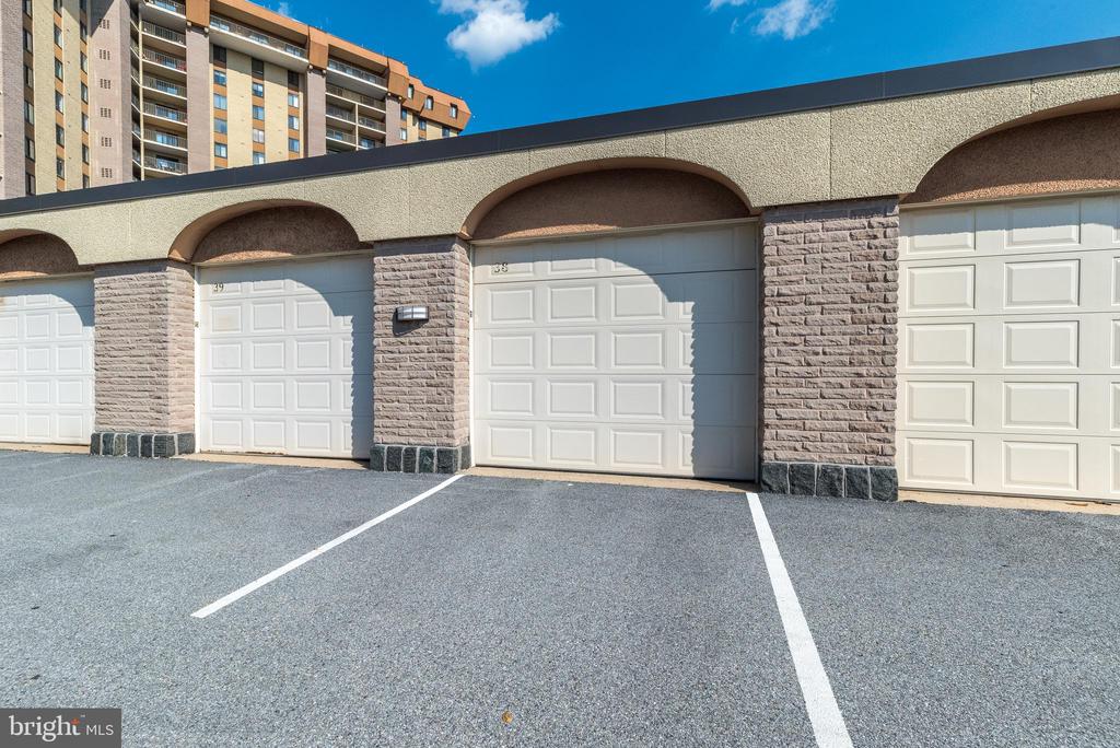 1000 Valley Forge Cir #38