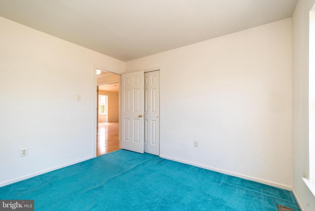 222 Tudor Dr