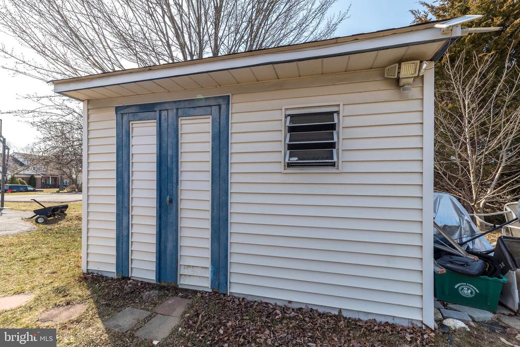 222 Tudor Dr
