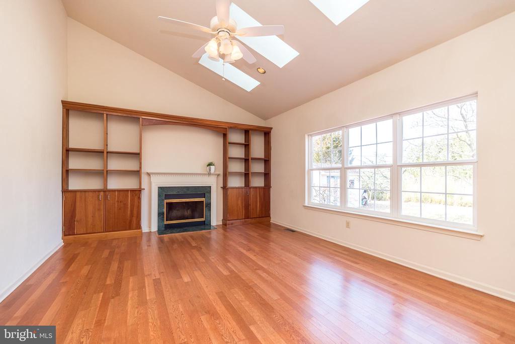222 Tudor Dr