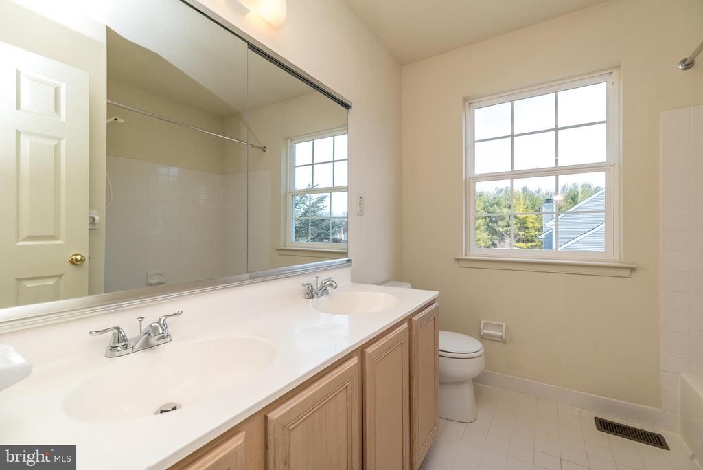 222 Tudor Dr