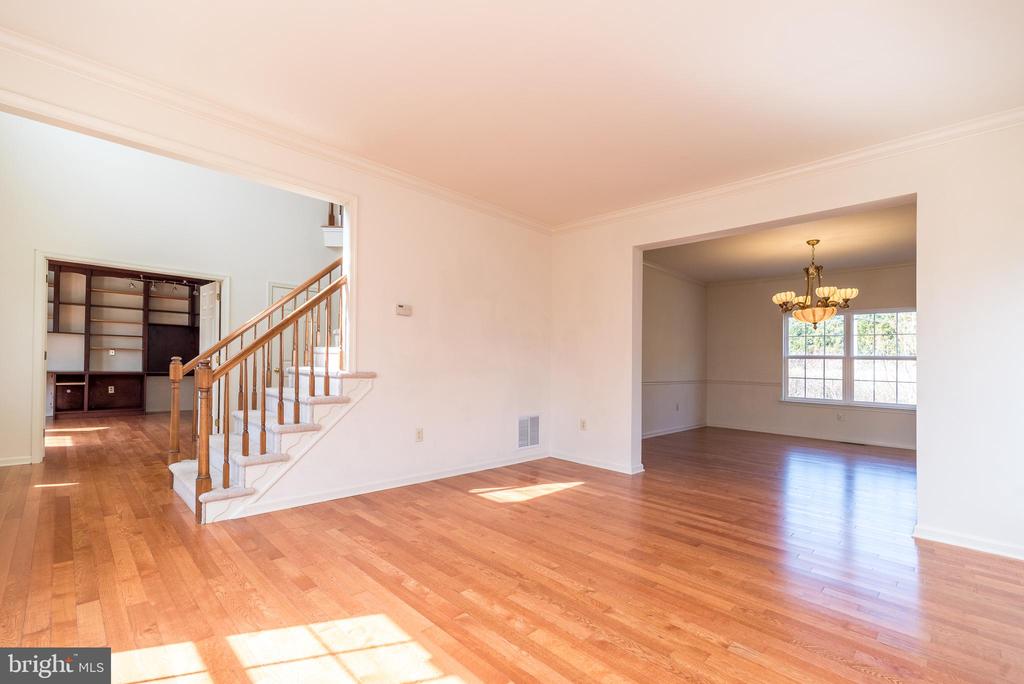 222 Tudor Dr
