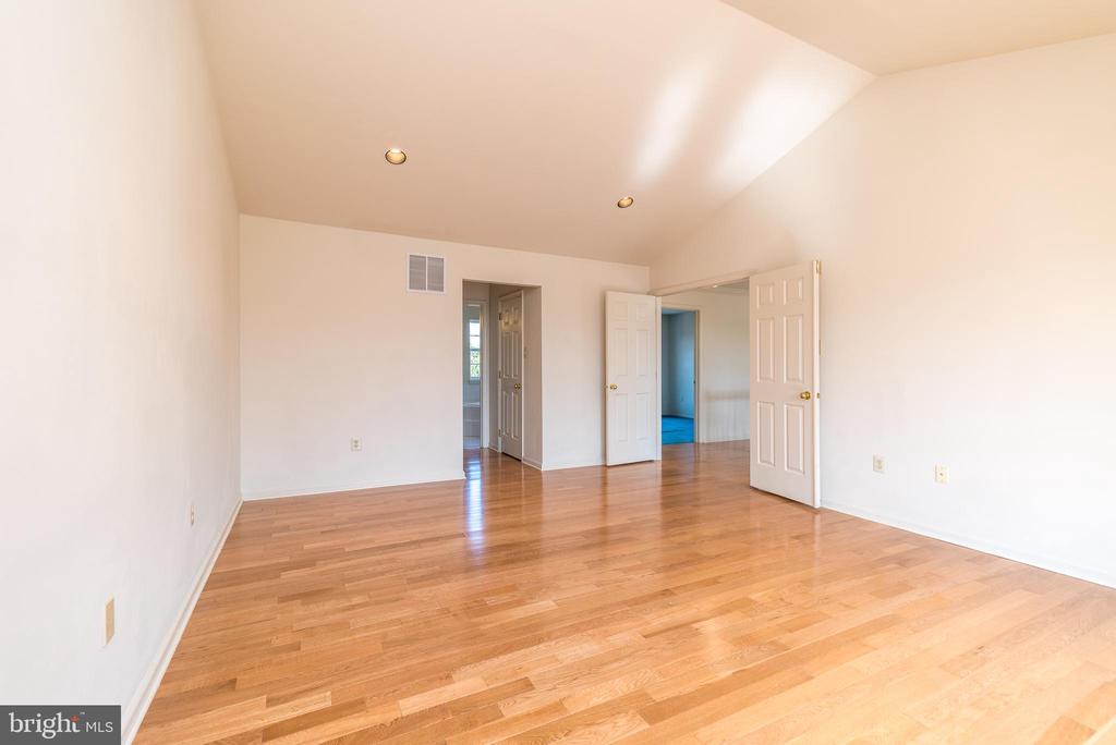 222 Tudor Dr