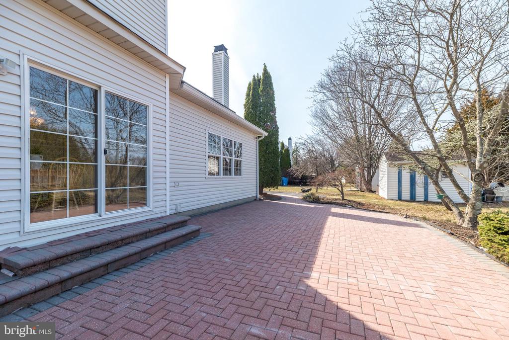 222 Tudor Dr