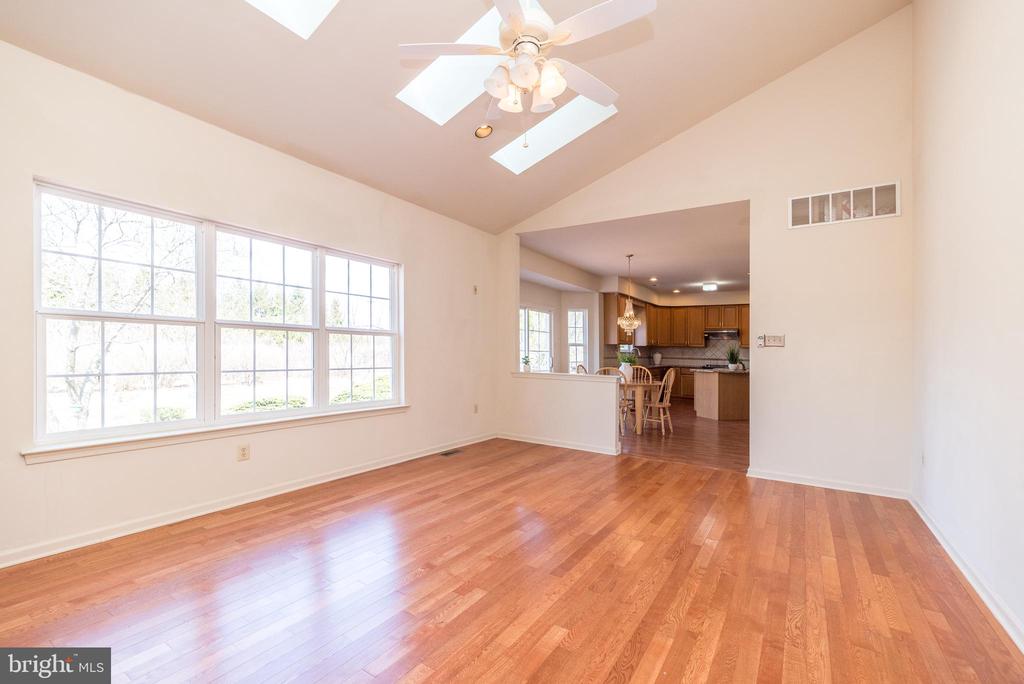 222 Tudor Dr