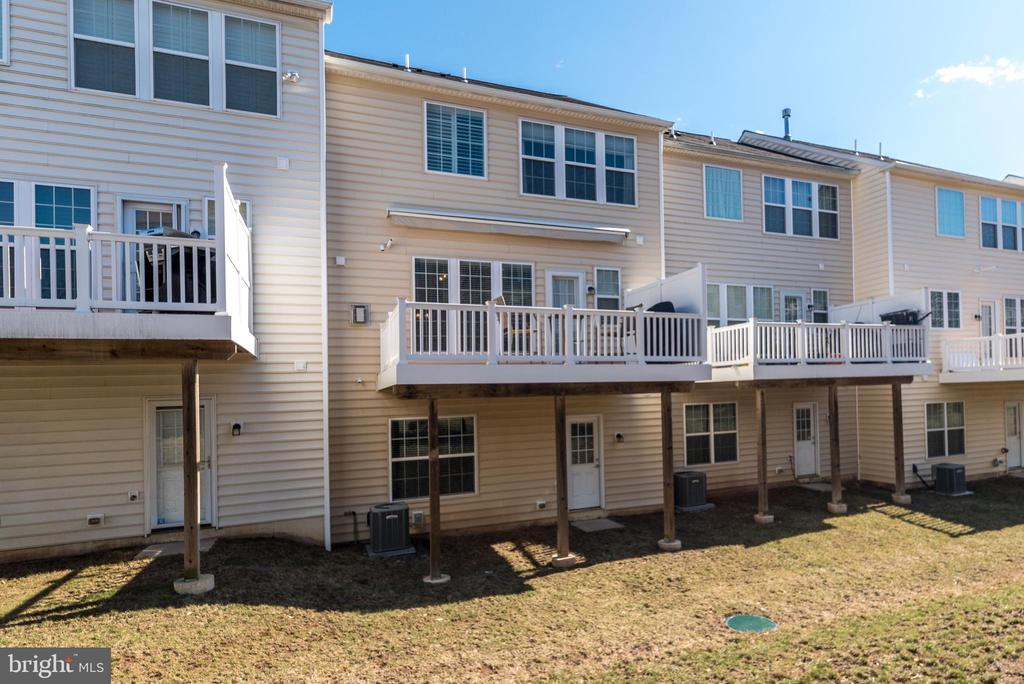 213 Bishop Dr