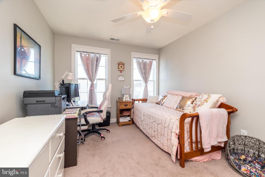 213 Bishop Dr