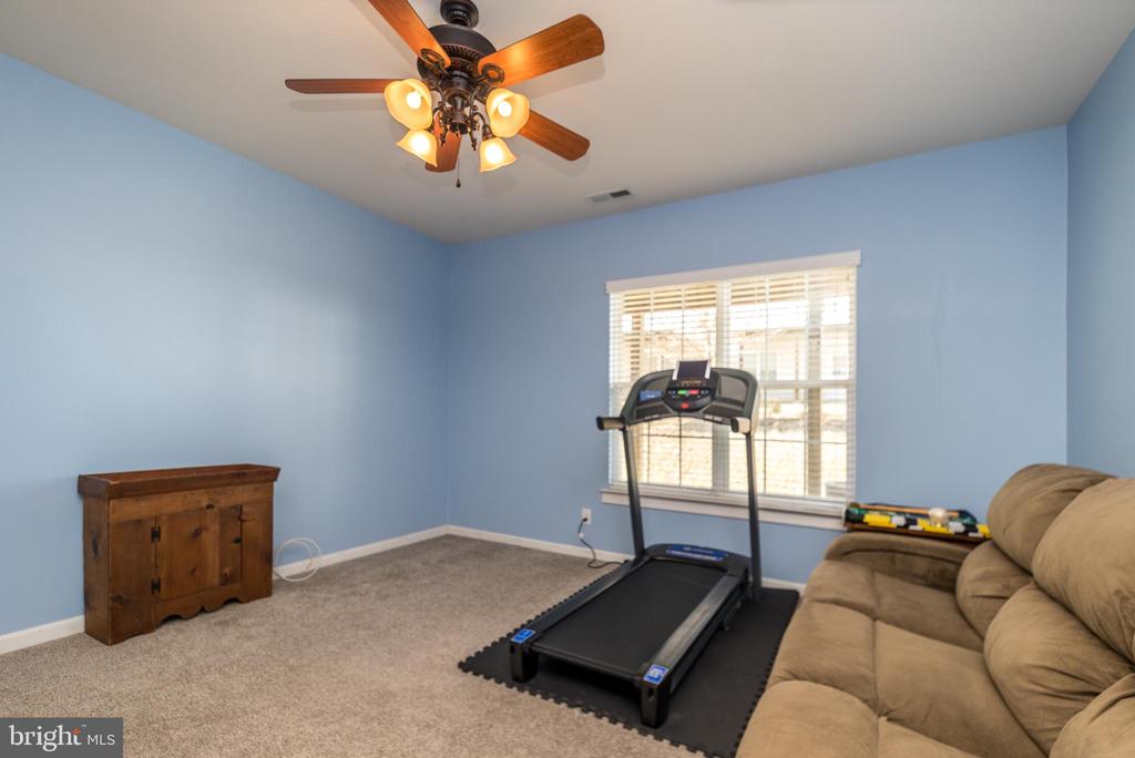 213 Bishop Dr