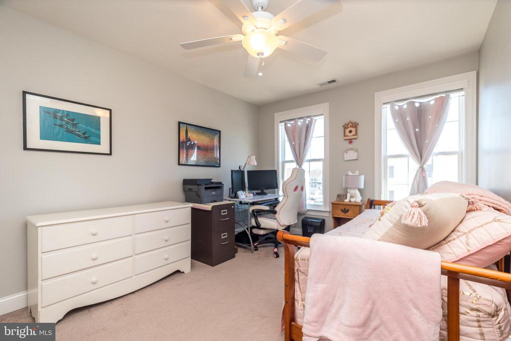 213 Bishop Dr