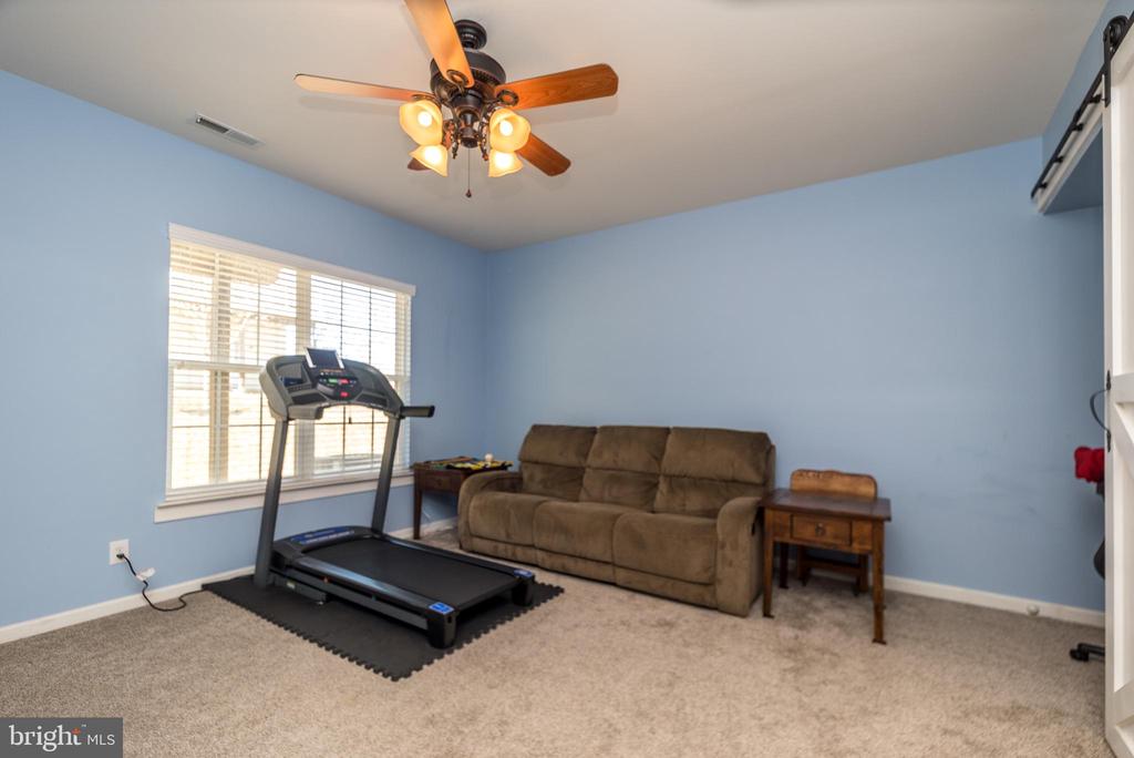 213 Bishop Dr