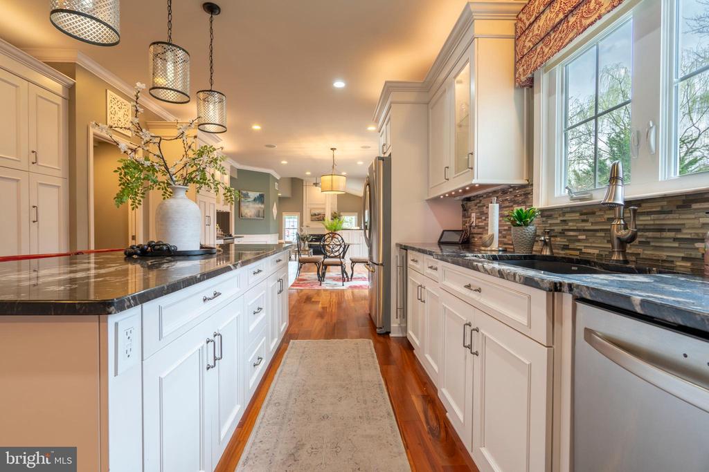 100 Copper Leaf Cir