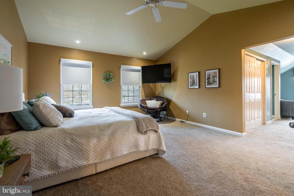 100 Copper Leaf Cir