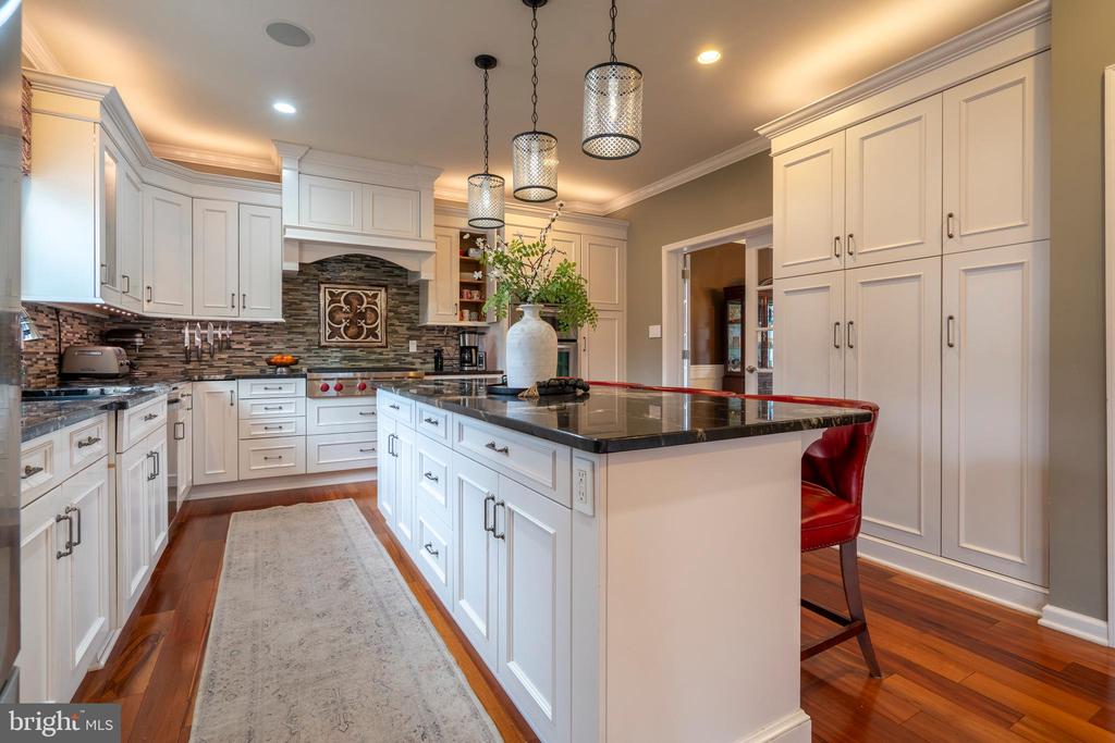 100 Copper Leaf Cir