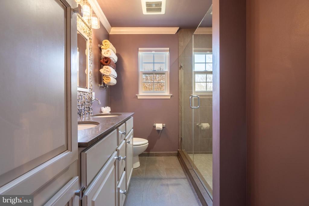 100 Copper Leaf Cir