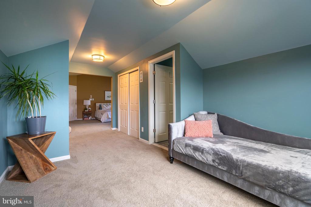 100 Copper Leaf Cir