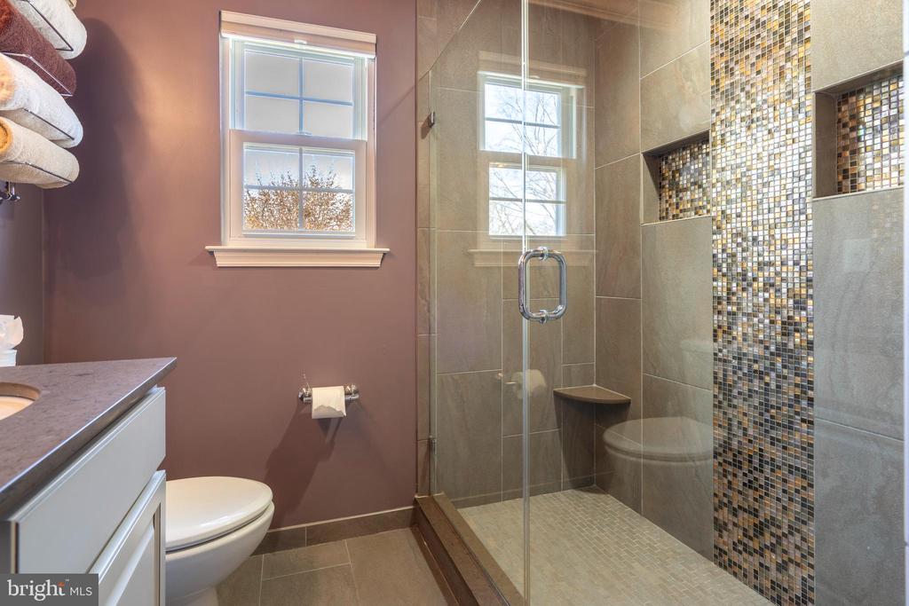 100 Copper Leaf Cir