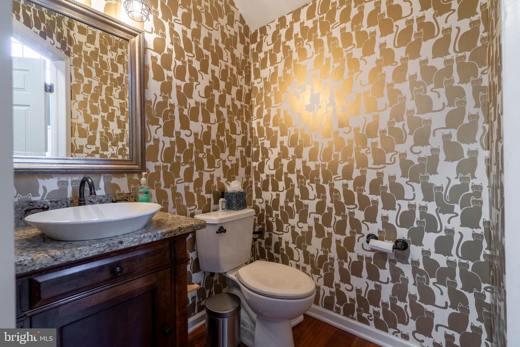 100 Copper Leaf Cir