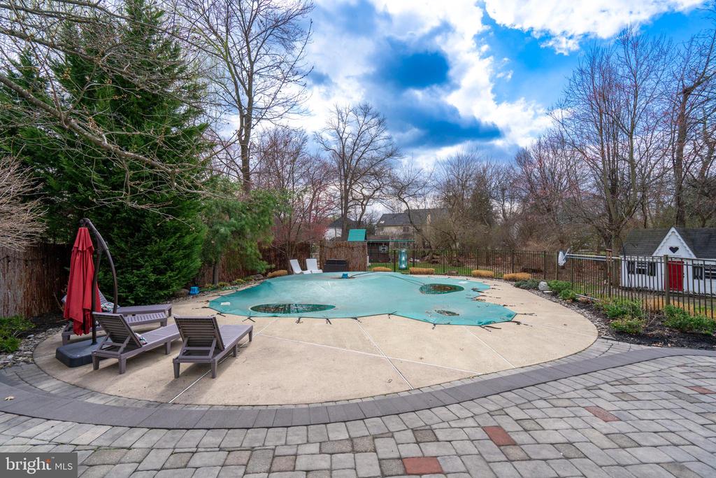 100 Copper Leaf Cir
