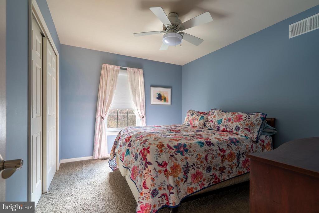 100 Copper Leaf Cir