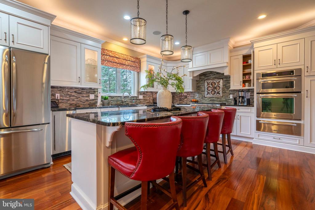 100 Copper Leaf Cir