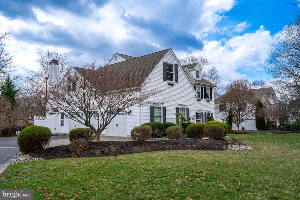100 Copper Leaf Cir