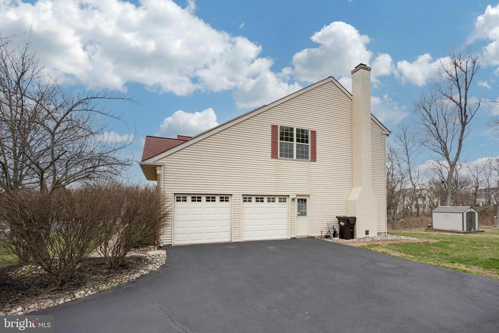 103 Blue Jay Way