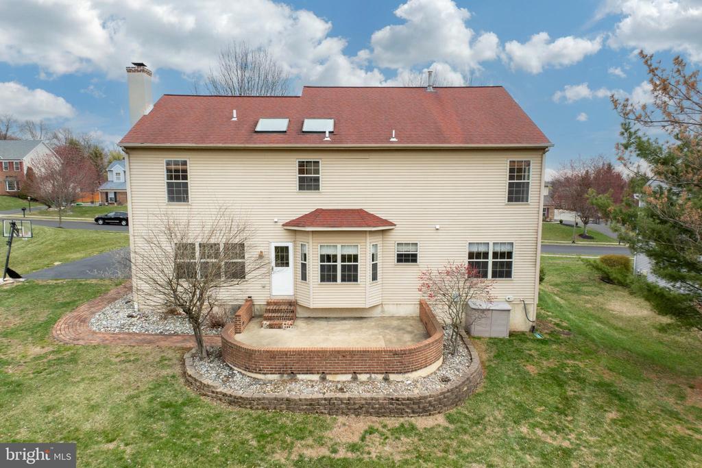 103 Blue Jay Way