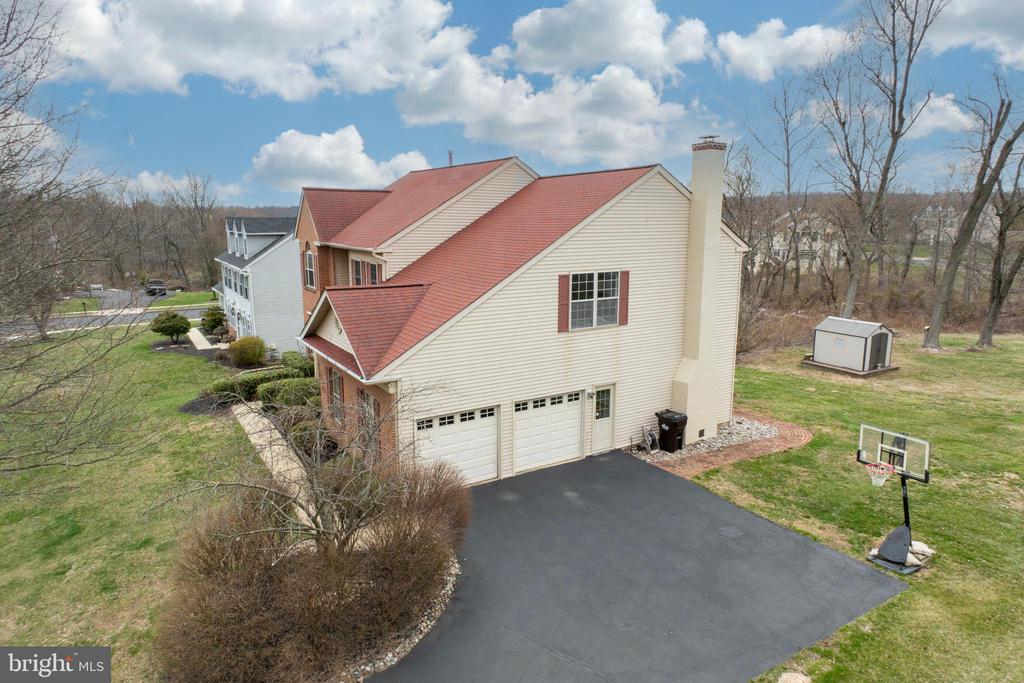 103 Blue Jay Way