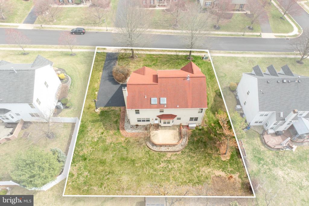 103 Blue Jay Way