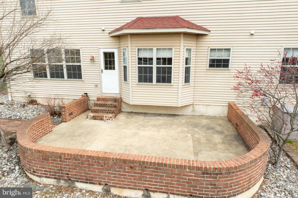 103 Blue Jay Way