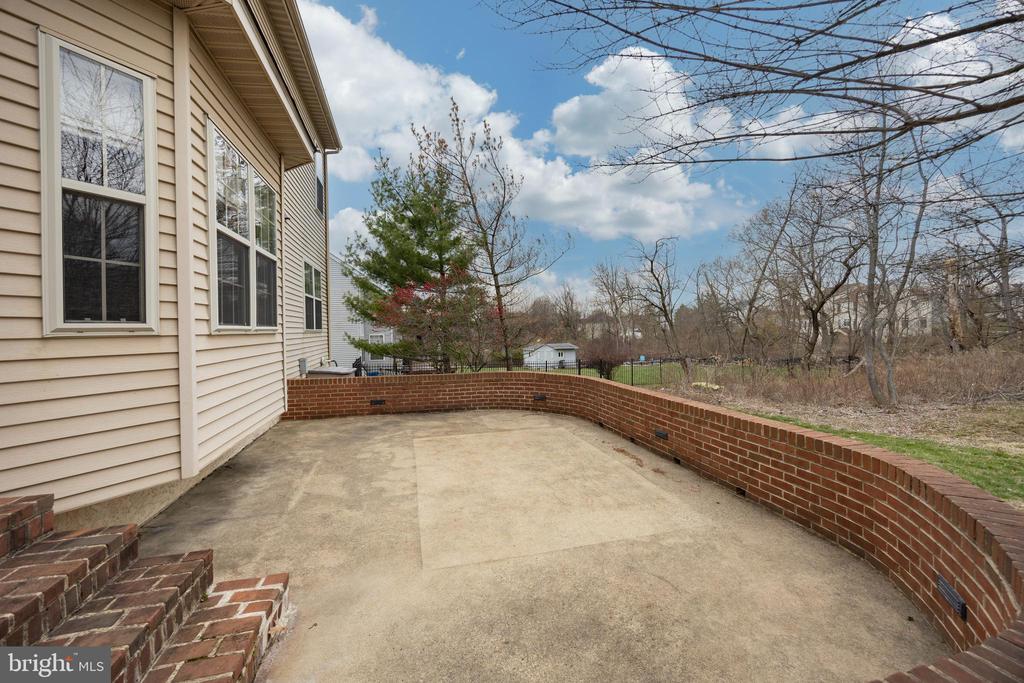103 Blue Jay Way