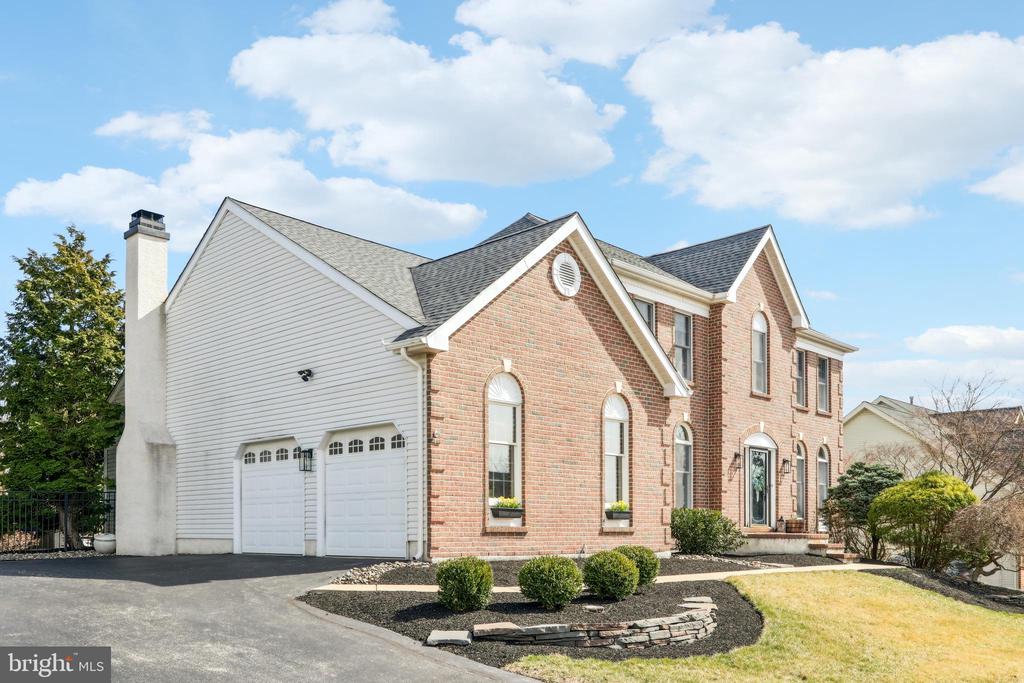 1702 Osprey Dr