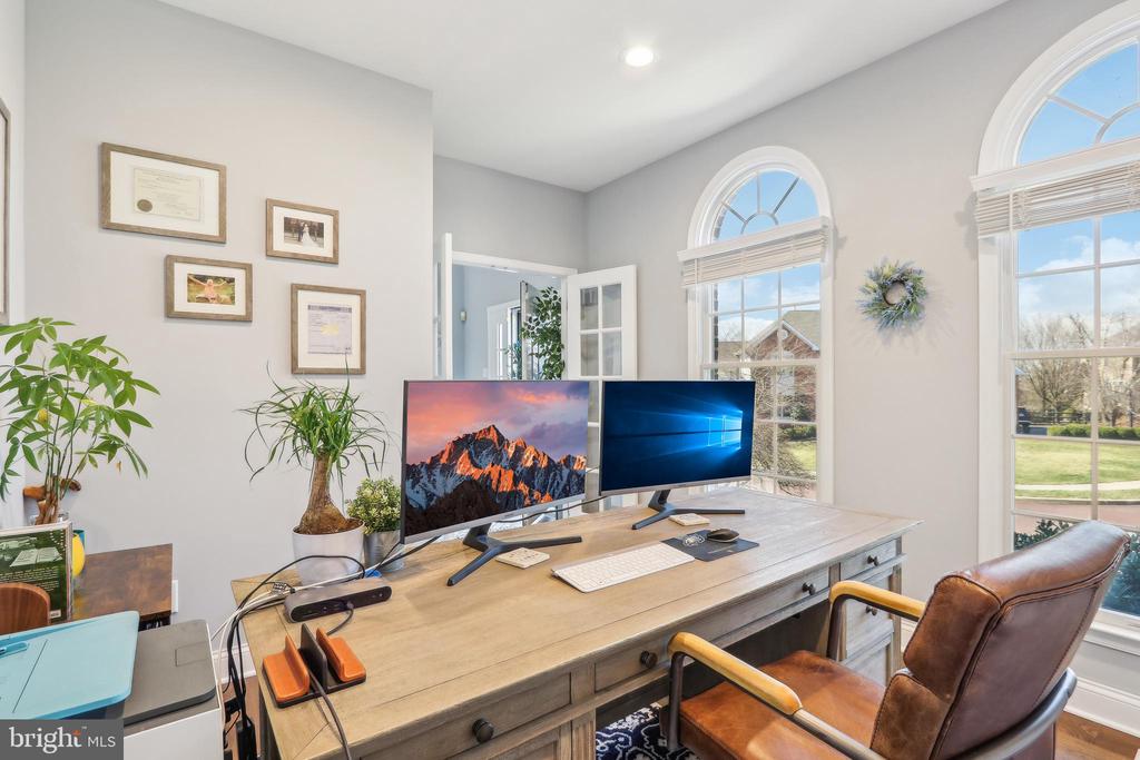 1702 Osprey Dr