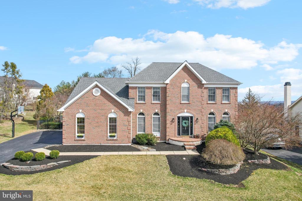 1702 Osprey Dr