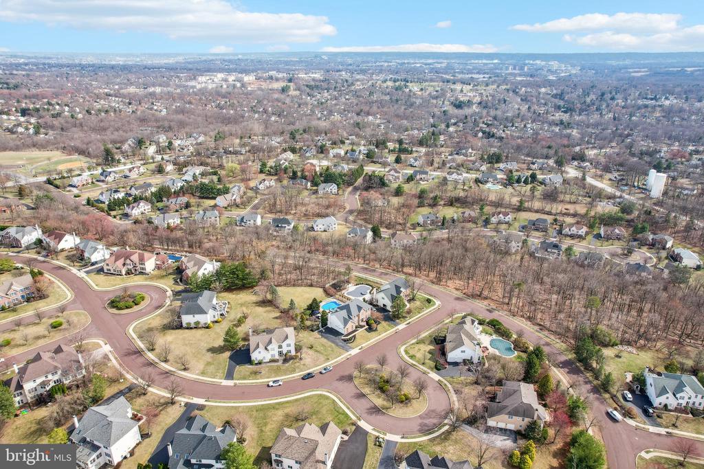 1702 Osprey Dr