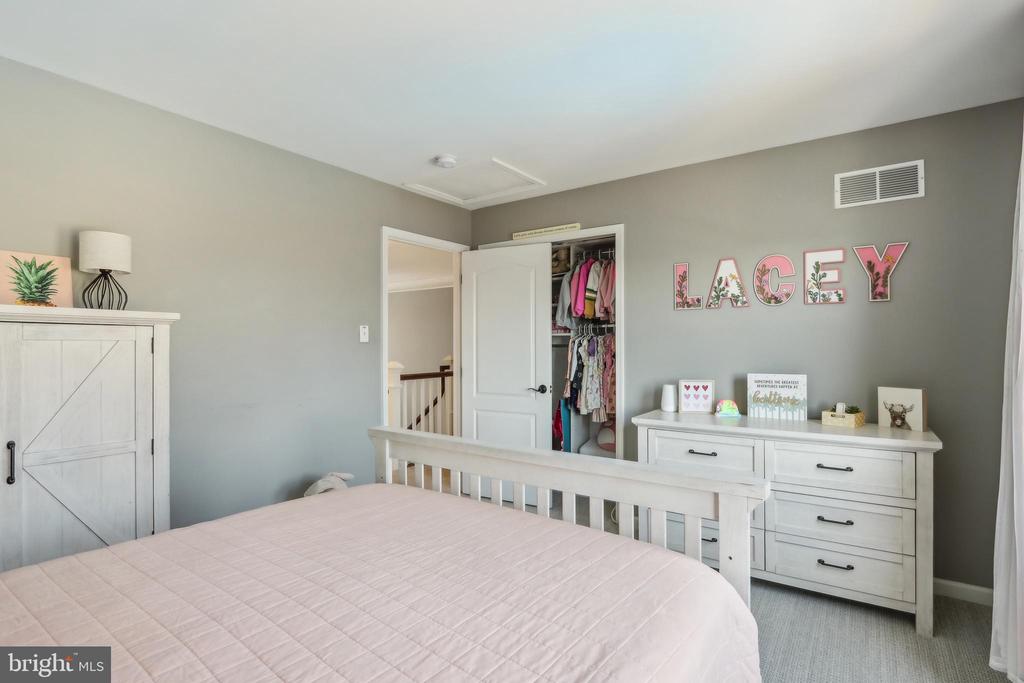 1702 Osprey Dr