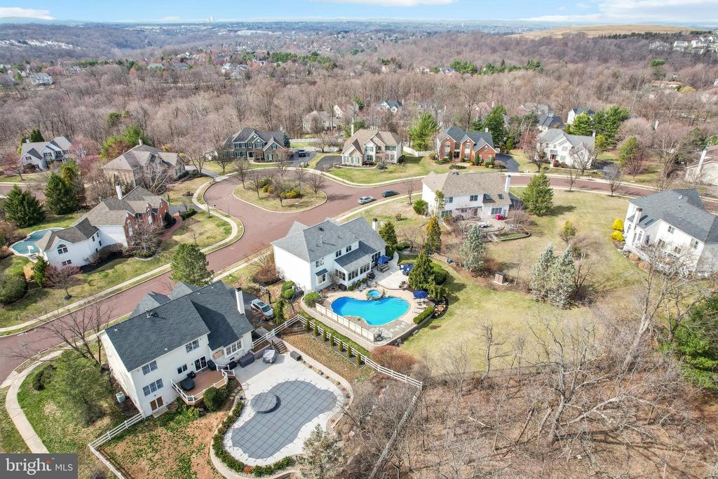 1702 Osprey Dr