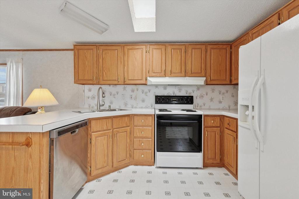 128 Parkside Ct