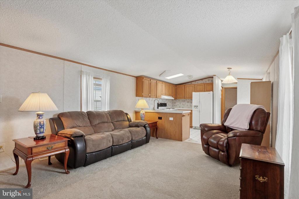 128 Parkside Ct