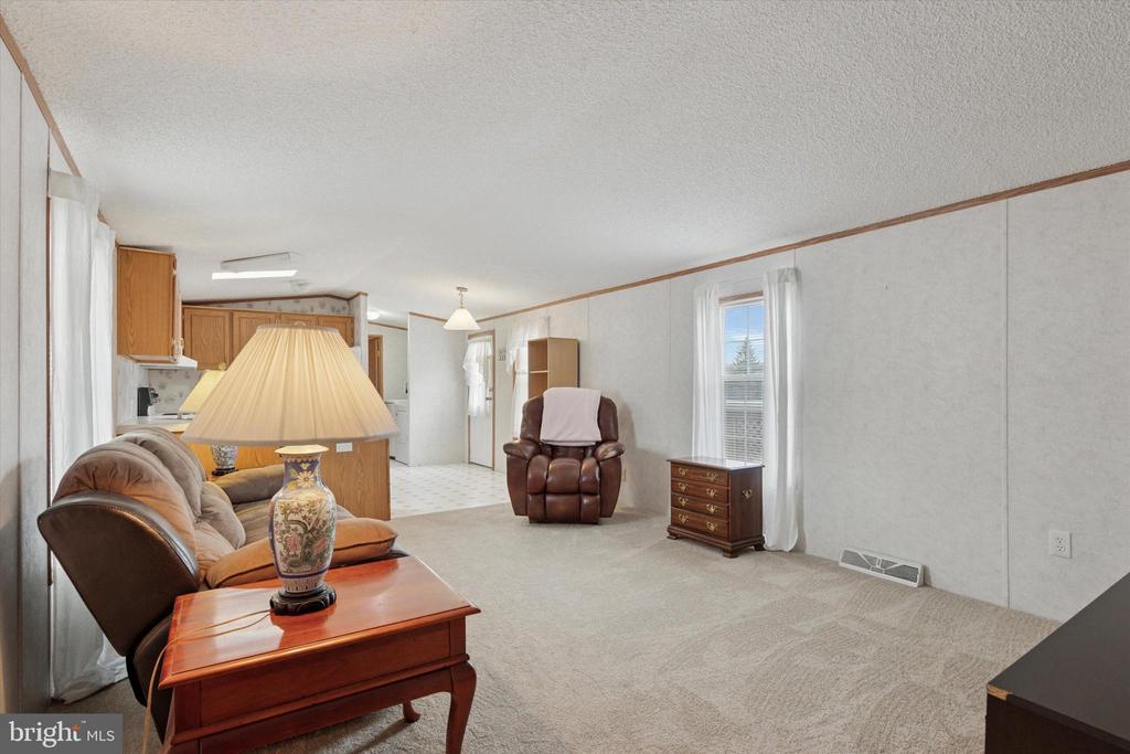 128 Parkside Ct