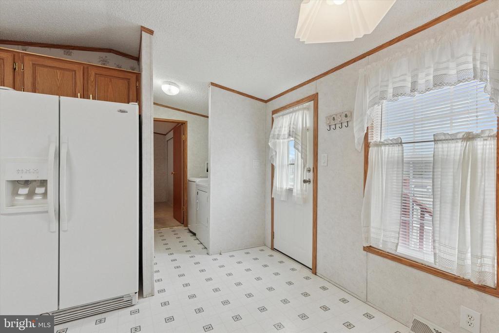 128 Parkside Ct