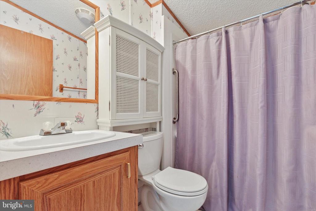 128 Parkside Ct